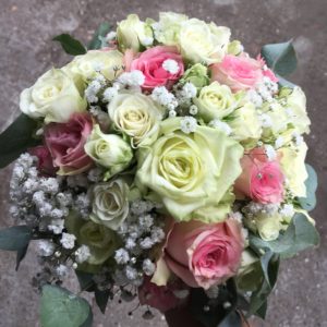 bloemen roels bruidsboeket