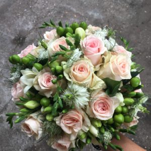 bloemen roels bruidsboeket