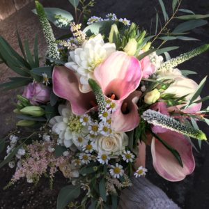 bloemen roels bruidsboeket