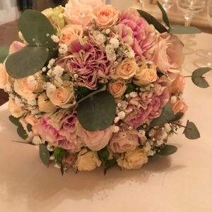 bloemen roels bruidsboeket