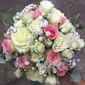 bloemen roels bruidsboeket