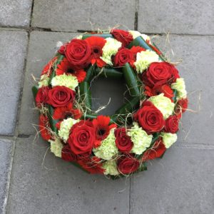 bloemen roels urnekrans