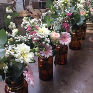 bloemen roels zaaldecoratie tadeldecoratie